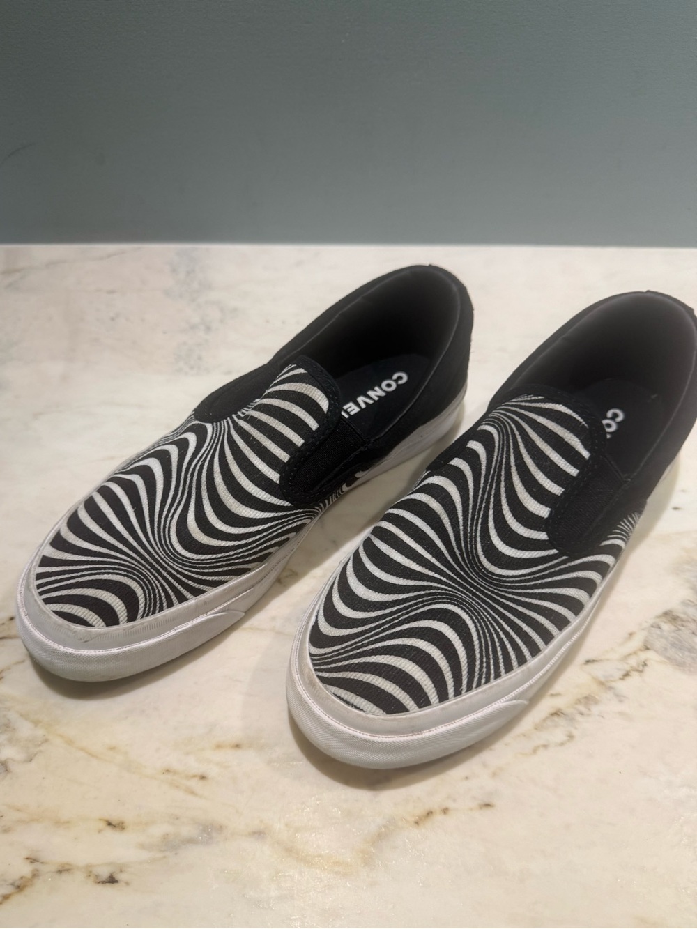Converse  One Star CC Black White Slip On 
size 7.5